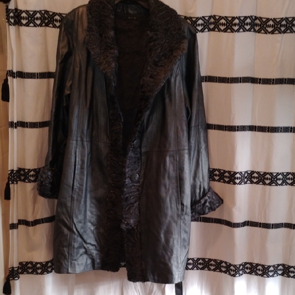 Women's Black Faux Fur Trim Coat